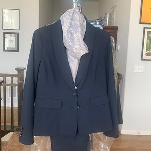 AnnTaylor business pant suit